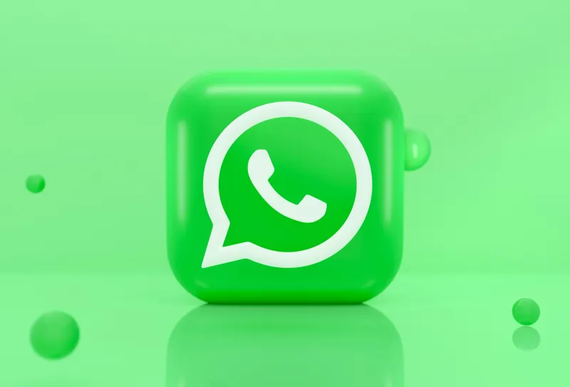 WhatsApp for Android is Getting Facebook Messenger-style Notification Bubbles
